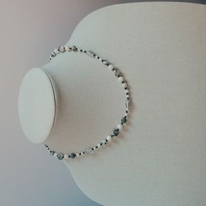 Marble Pattern Green and White Necklace - Hand Made